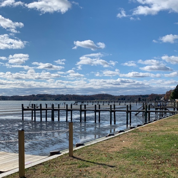 Meet your Posher, Kimberly - Picture 1 of 1